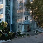 Garden ホテル 5*