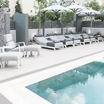 Garden カラマタ