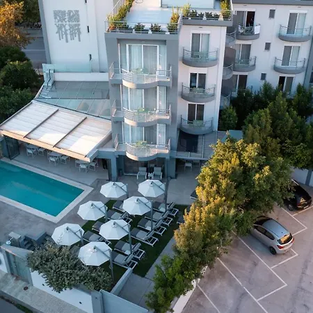 Garden 5*