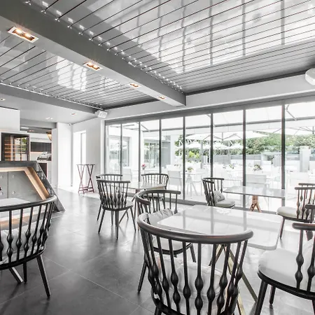 Garden Ξενοδοχείο 5*